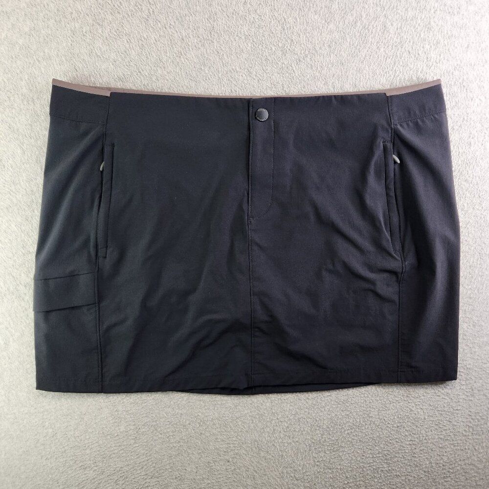Columbia Skort Womens 22W Black Bryce Peak Skirt Cargo Zip Pockets Fishing Hike